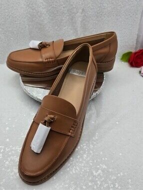 Classic Tassle Leather Loafer Tan Women's 10